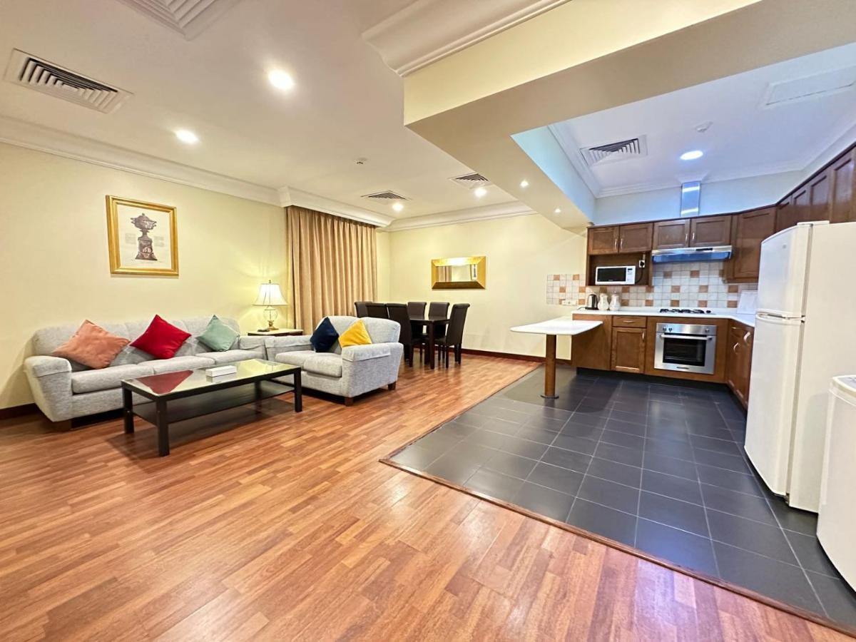 The Palace Suites Al Khobar Exterior photo