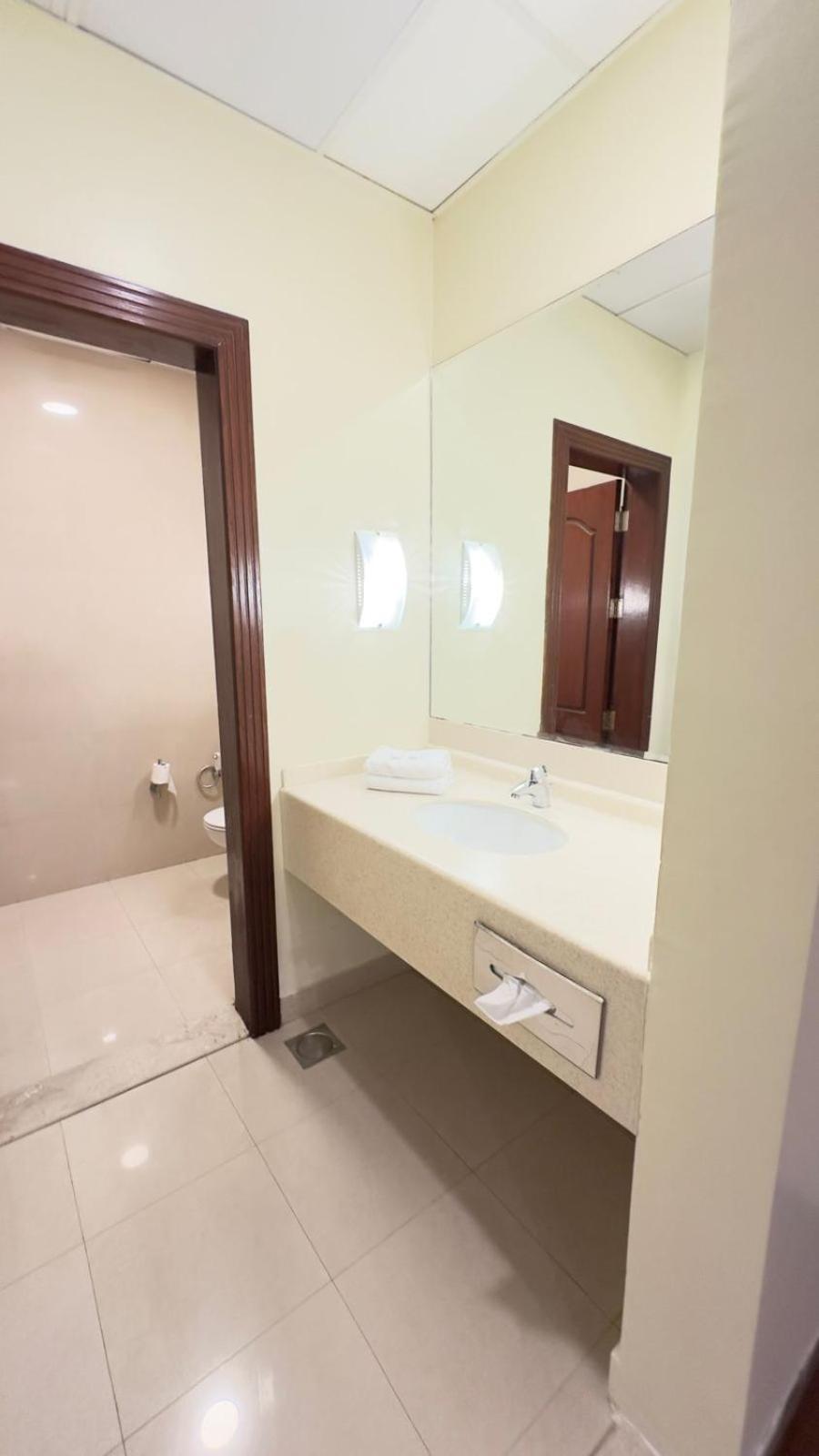 The Palace Suites Al Khobar Exterior photo